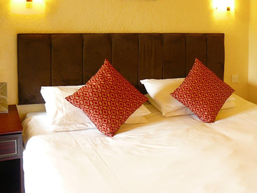Springfield Hotel & Health Club Halkyn ภายนอก รูปภาพ