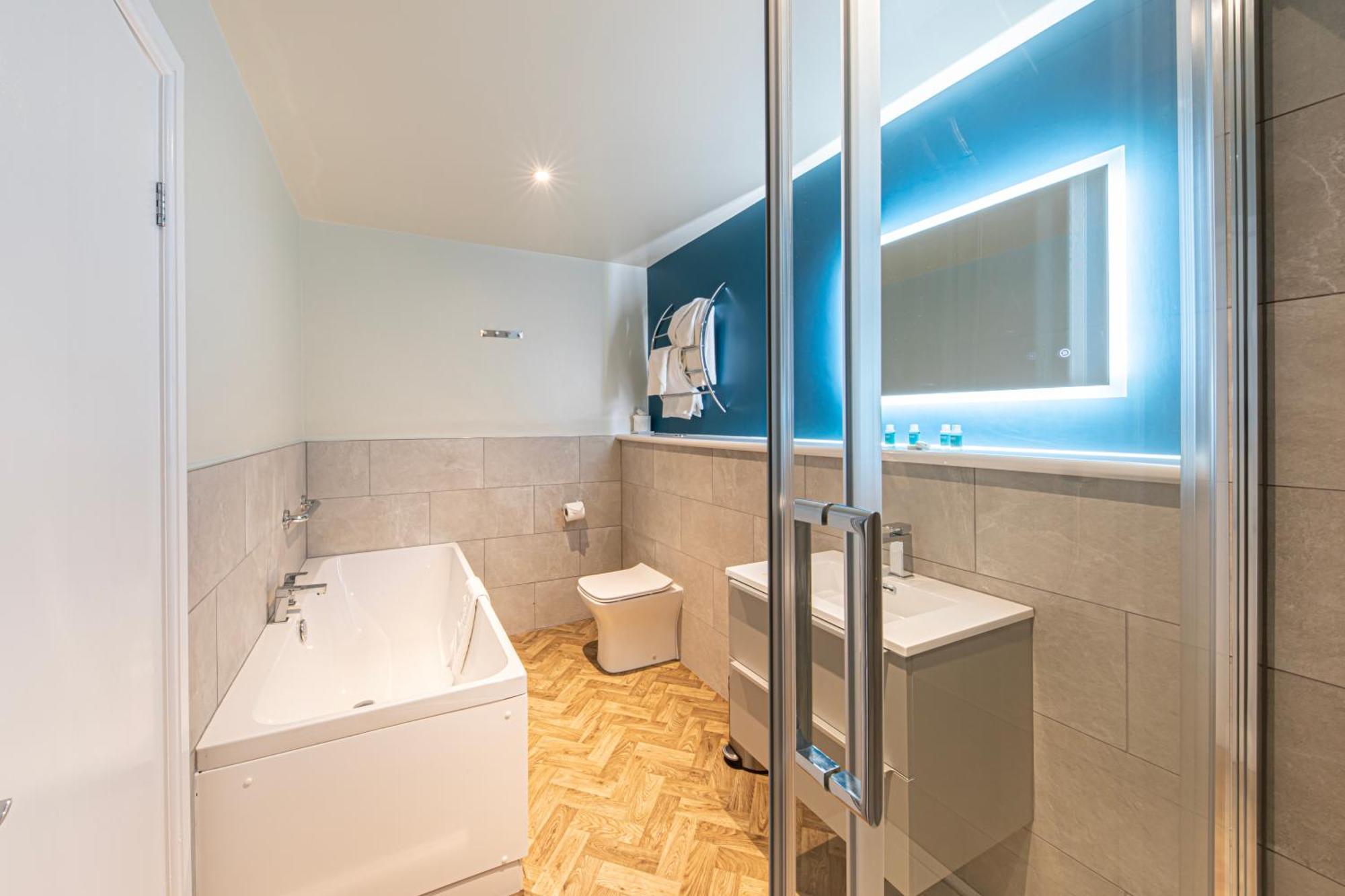 Springfield Hotel & Health Club Halkyn ภายนอก รูปภาพ