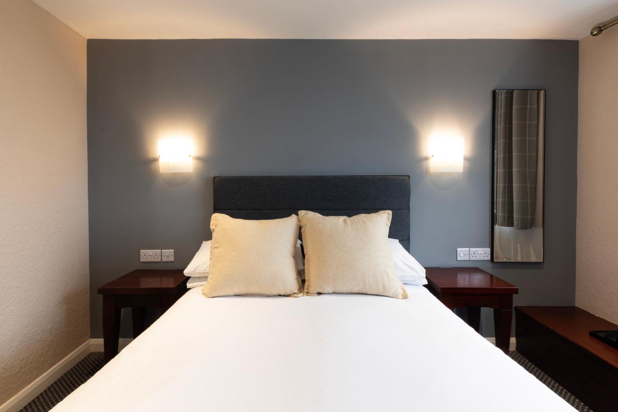 Springfield Hotel & Health Club Halkyn ภายนอก รูปภาพ